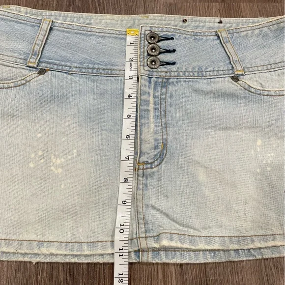 Bongo Y2K Light Wash Denim Mini Skirt Size 17 90s 2000s - Picture 10 of 11